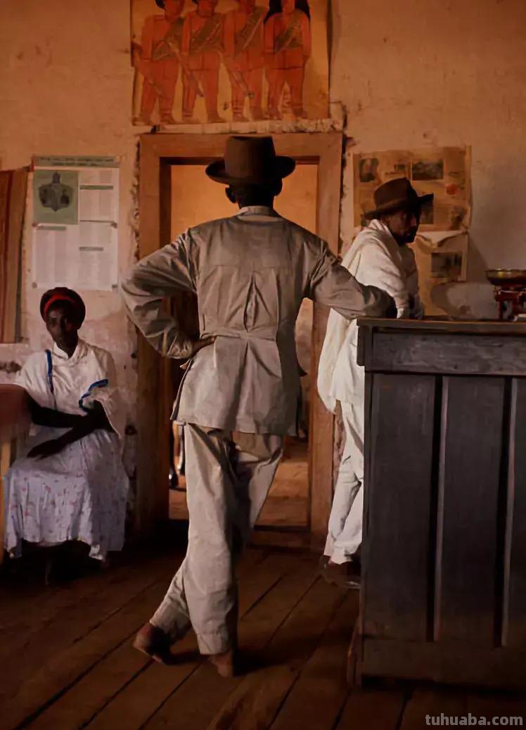 享誉世界的摄影师居然这么“好色”，作品拍出了油画之美，惊艳