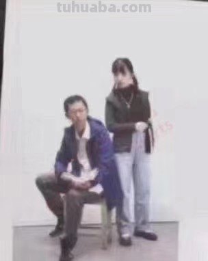 速写一站一坐速写一站一坐组合图片