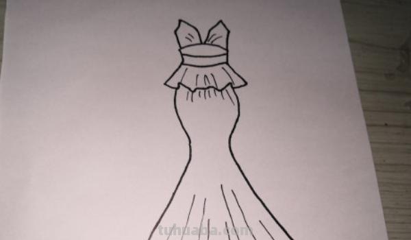 简单速写婚纱简单速写婚纱图片