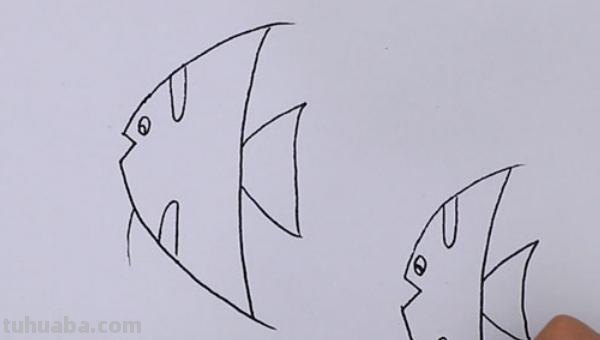 怎么画鱼简笔画（怎么画鱼简笔画图片）