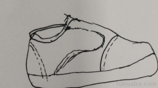 鞋子怎么画简笔画（男生的鞋子怎么画简笔画）