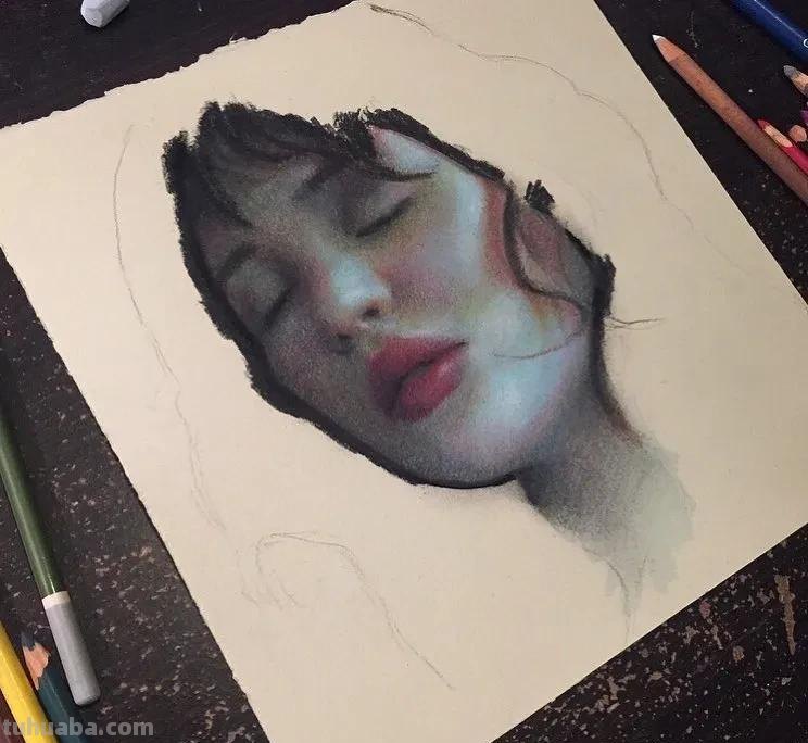 色粉画的色彩柔和美，色粉人像