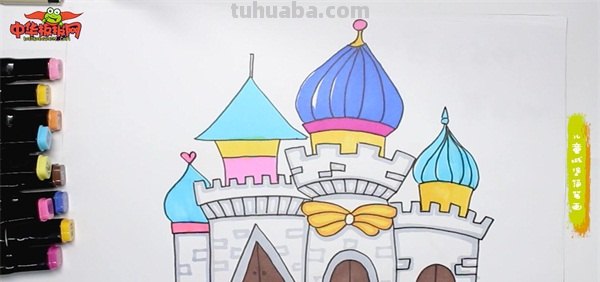 城堡怎么画简笔画（美人鱼的城堡怎么画简笔画）