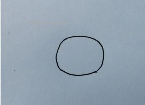 熊的简笔画怎么画（仔仔熊的简笔画怎么画）