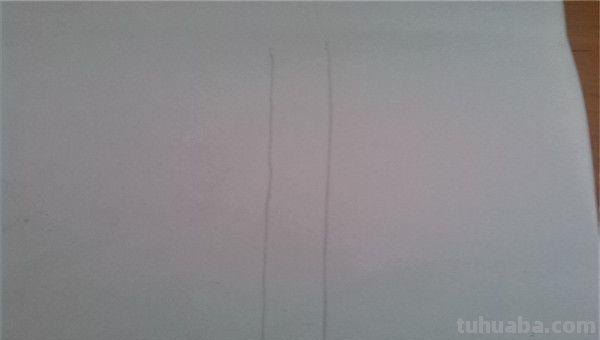 手抄报藤蔓怎么画（手抄报藤蔓怎么画 花边）