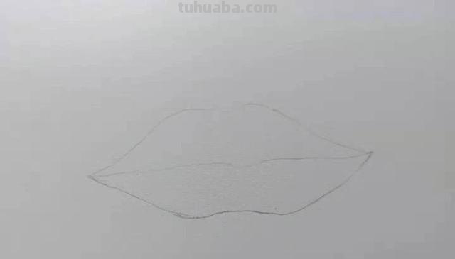 彩铅怎么画嘴唇（彩铅怎么画嘴唇水润侧唇）