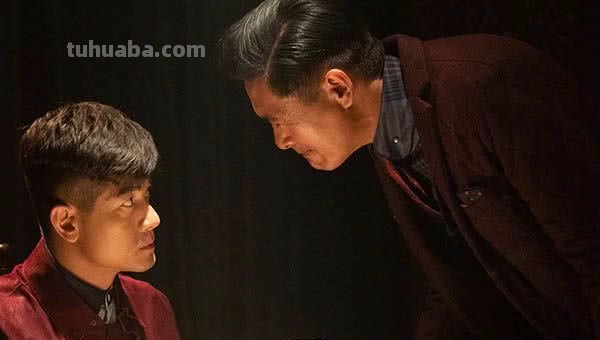 《无双》中李问编了这么大的故事,为什么最后却选择了一个容易被找到的...