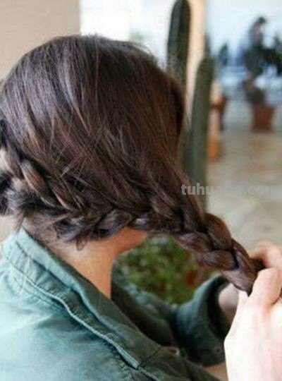 麻花辫的编织方法