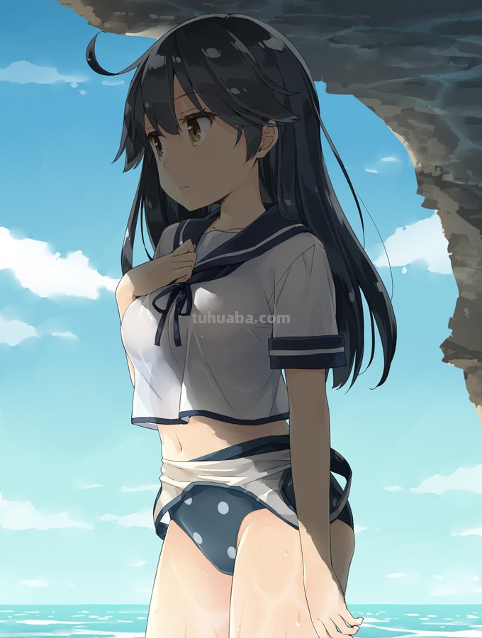 跪求一张二次元图片,小萝莉四五个,在海边(或者海上)