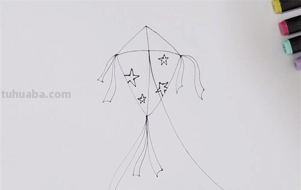 简笔画风筝怎么画（简笔画风筝怎么画二年级）
