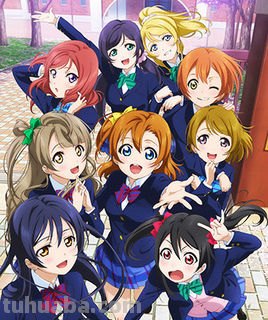 问一个动漫。。 里有三个女生,就是这大屏幕里的