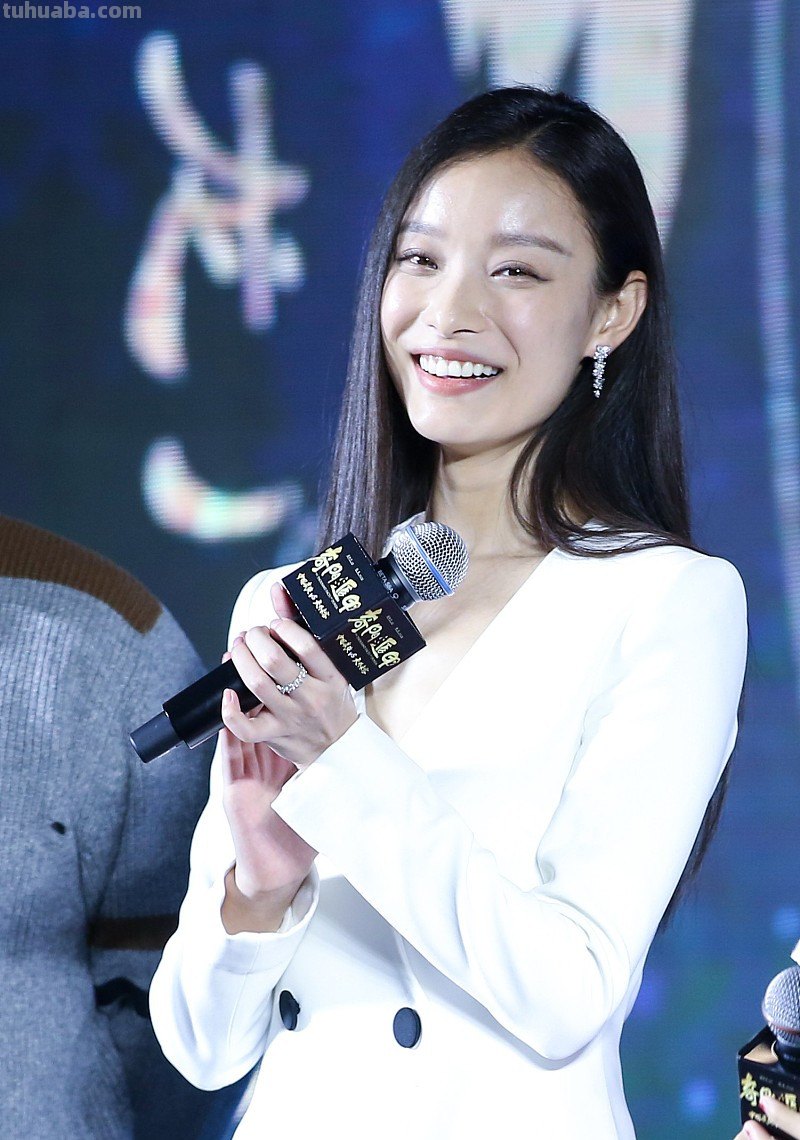 倪妮时尚写真曝光,魅力可人!倪妮还有哪些美图?