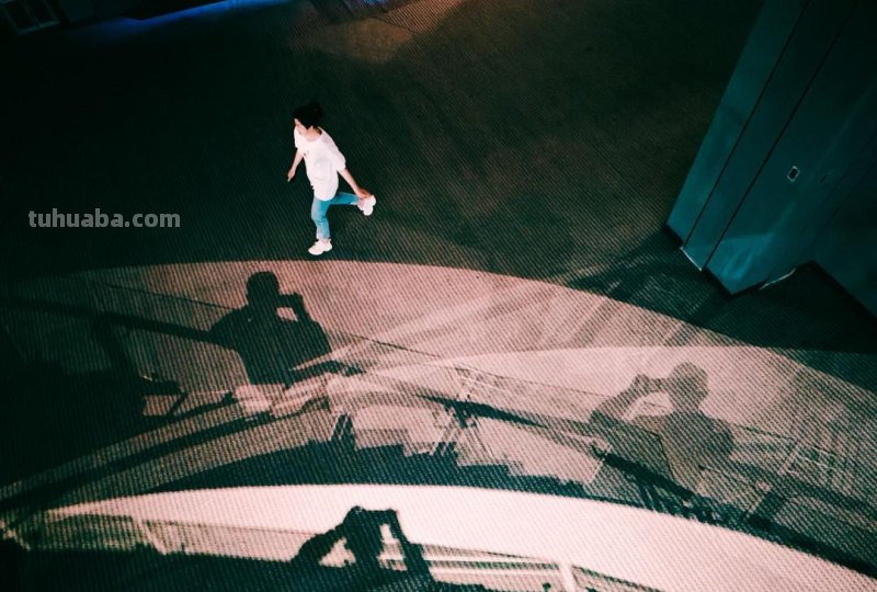 19张普通人拍出来的好照片：前三张构图真是绝，学起来