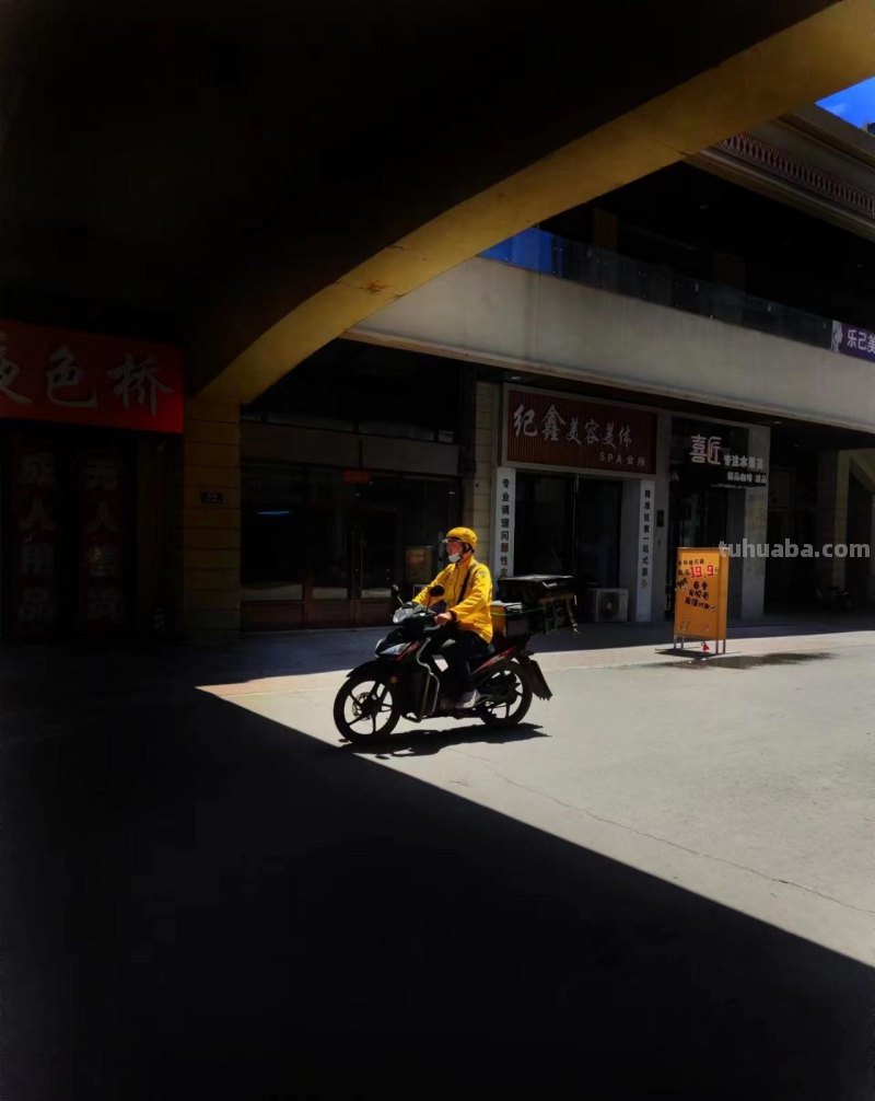 19张普通人拍出来的好照片：前三张构图真是绝，学起来