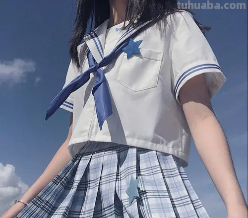 有哪些让人惊艳的 JK(制服)的照片?（）
