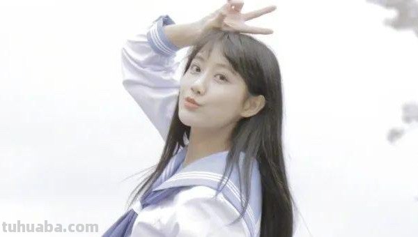 吴宣仪穿jk录制《跑男》,明星还有哪些jk造型?