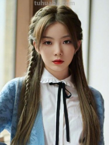 陈卓璇学院风造型释出,JK制服配死亡黑袜,灵气显少女魅力,你爱了么...