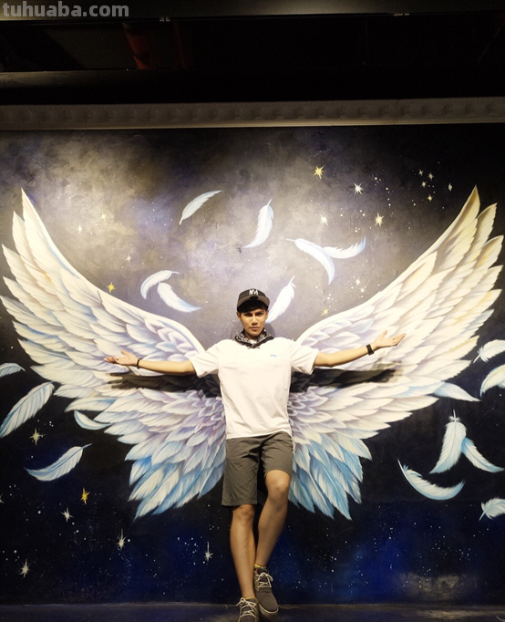 二次元中有哪些让人不能接受的行为?