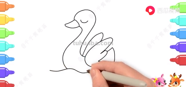 天鹅怎么画彩铅画的（天鹅怎么画彩铅画的好看）