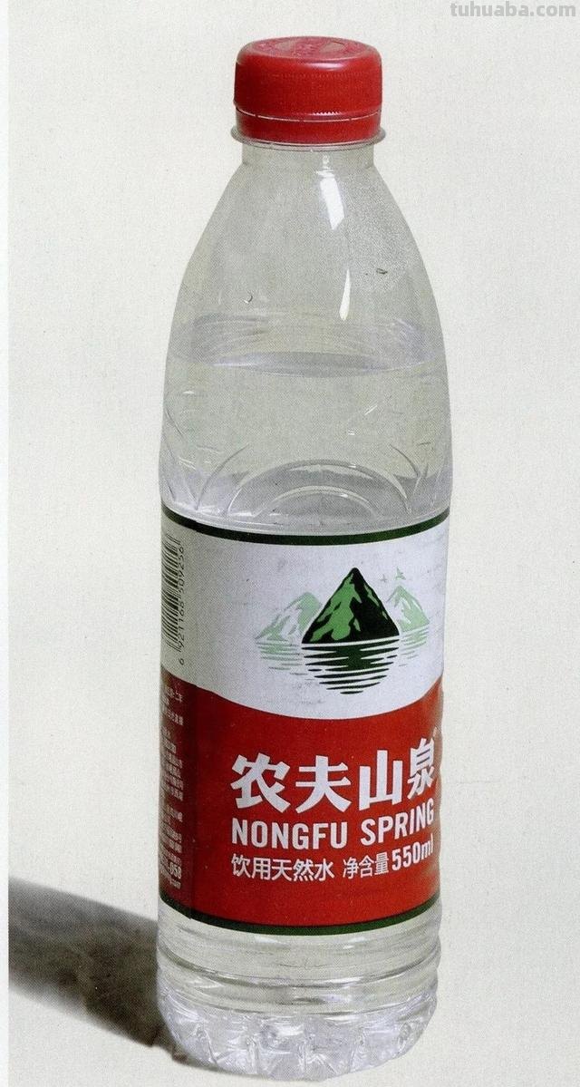 矿泉水瓶速写（矿泉水瓶速写图）