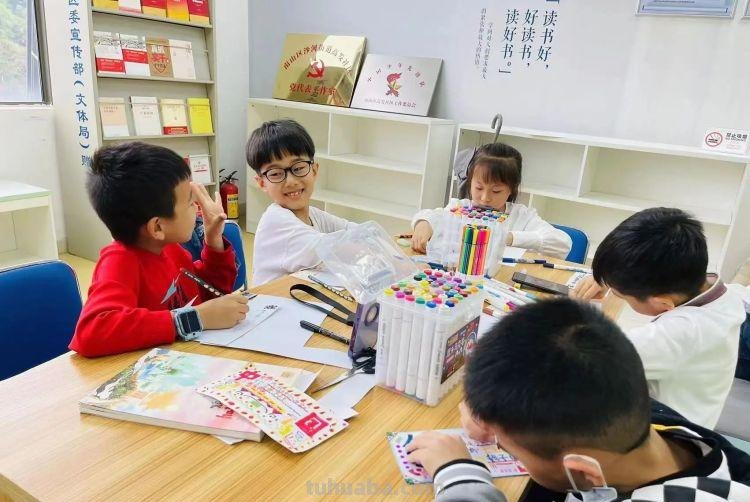 激发阅读兴趣、习得阅读能力！中科先进院实验学校二年级开展阅读兴趣小组活动