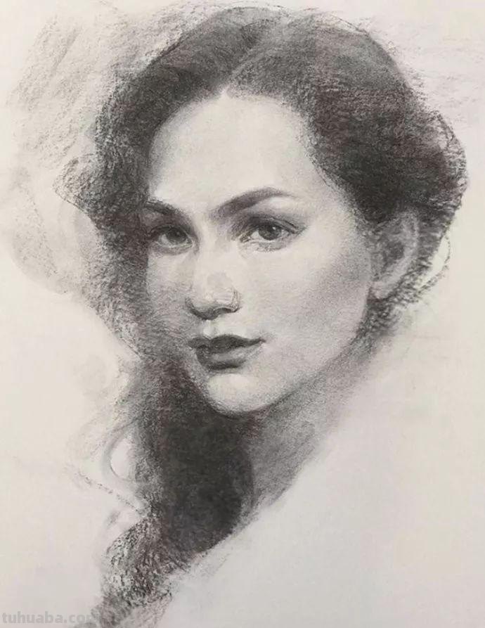分享一位艺术教授的素描作品，值得借鉴