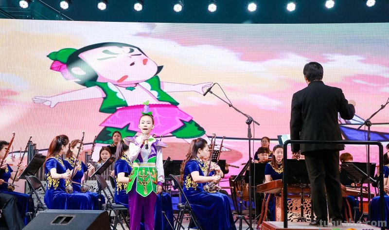 跨次元狂欢开启！第三届国际动漫游戏产业博览会开幕