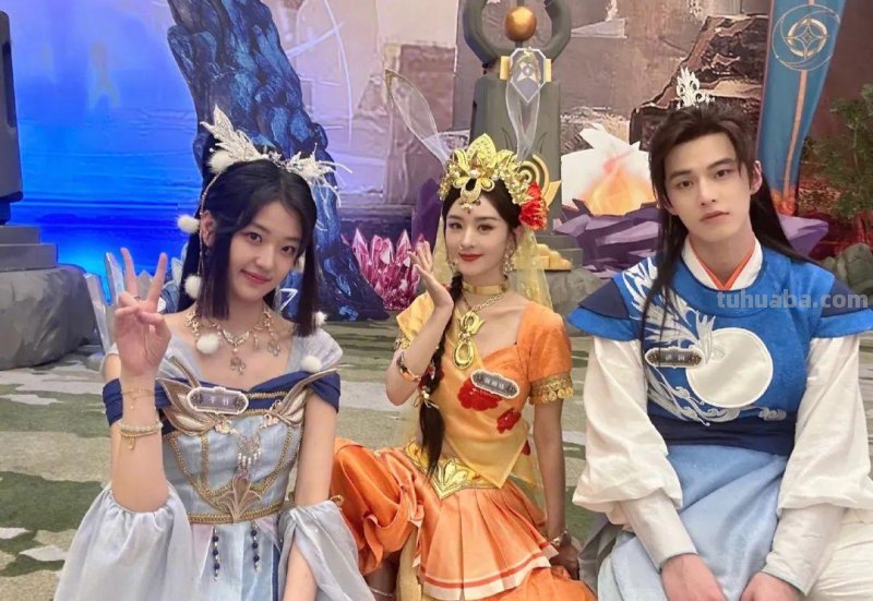 女明星的cos真的很不错