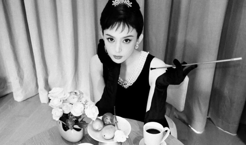 女明星的cos真的很不错