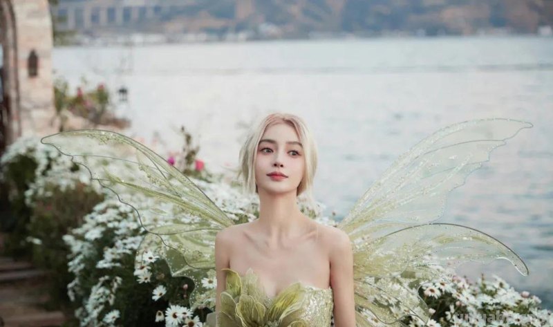 女明星的cos真的很不错