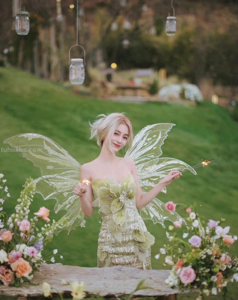 女明星的cos真的很不错