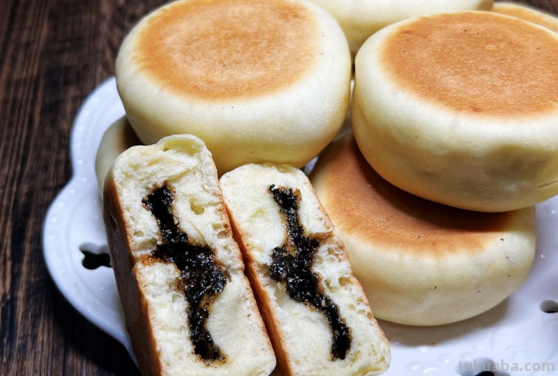 5个鸡蛋1斤面粉，不用一滴水，妈妈做的这个饼比面包还好吃