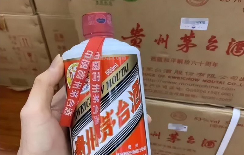 跋山涉水赴宴，随礼不少，却没喝到“一口酒”，真的是越想越来气