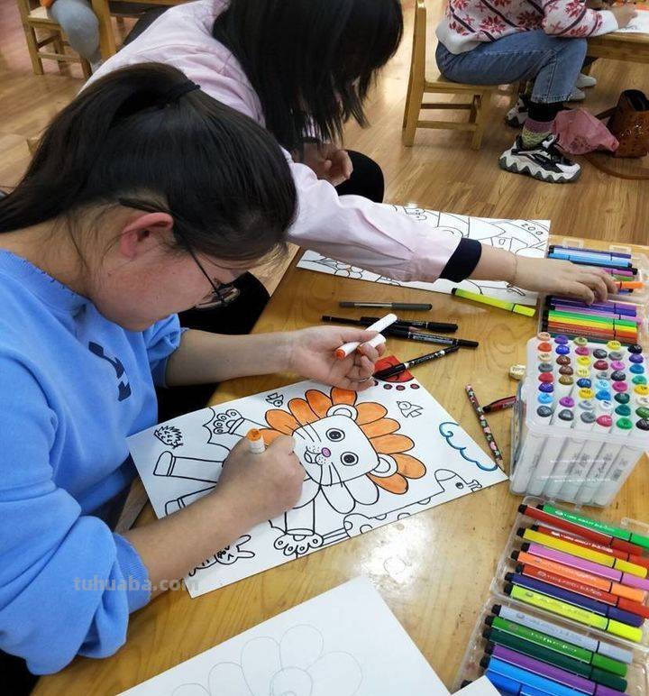 简笔画勾勒美好生活!惠民幼教集团教师个个心灵手巧 简笔画勾勒美好生活!惠民幼教集团教师个个心灵手巧