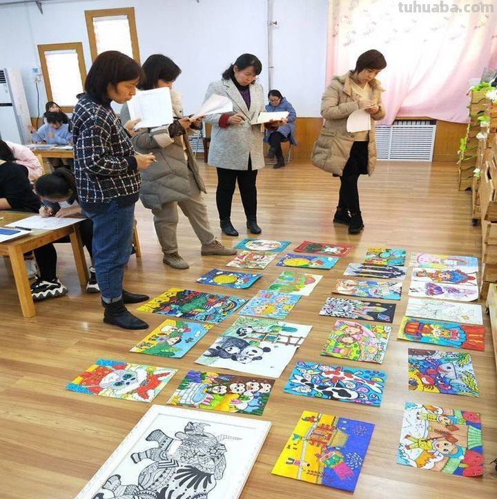 简笔画勾勒美好生活!惠民幼教集团教师个个心灵手巧 简笔画勾勒美好生活!惠民幼教集团教师个个心灵手巧