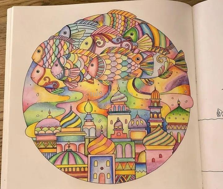 20张精选彩铅画，看看高手怎么用彩铅刻画细节的！装饰+细致