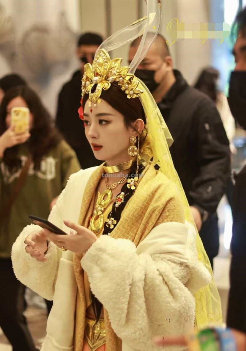 近20位明星cos王者荣耀!赵丽颖风情妩媚,娜扎似仙女,谢娜帅气 近20位明星cos王者荣耀!赵丽颖风情妩媚,娜扎似仙女,谢娜帅气