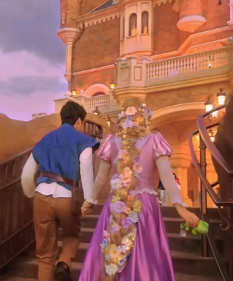 脑洞清奇！上海迪士尼惊现各路COS大神！个个都是戏精，差点笑死在园子里