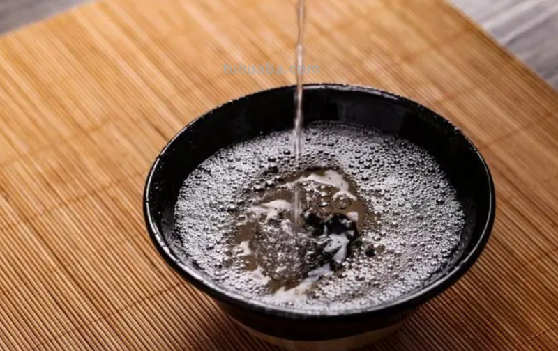 饭局上最让人瞧不起的3个行为，既没礼貌又惹人恨，你都中招了吗