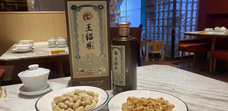饭局上最让人瞧不起的3个行为，既没礼貌又惹人恨，你都中招了吗
