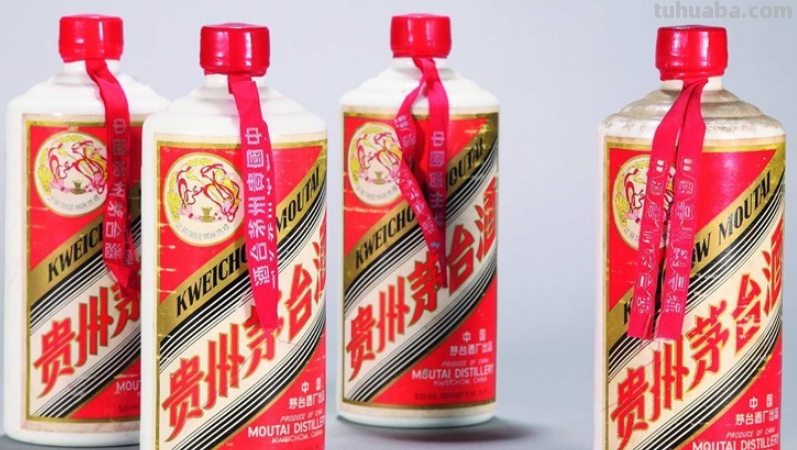 8位同学宴请恩师，点了4瓶茅台和24道菜，结账时却集体“破防”