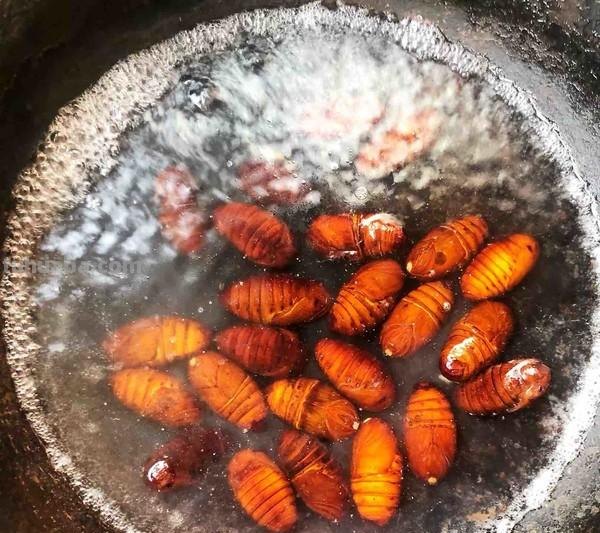 中国人的美食汇，中国占了3个，网友：这个东西要怎么吃？