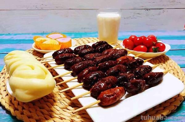 中国人的美食汇，中国占了3个，网友：这个东西要怎么吃？