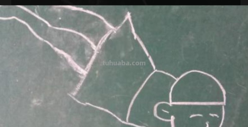 小孩游泳怎么画简笔画（小孩游泳怎么画简笔画好看）