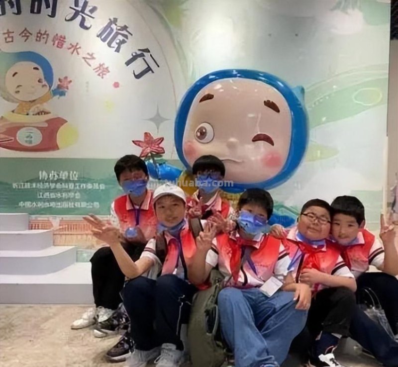 六一探秘科技馆，童心放飞科技梦