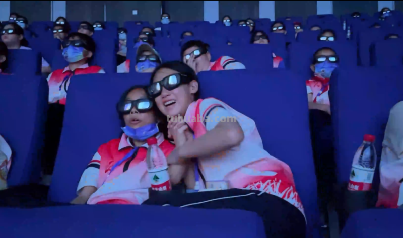 六一探秘科技馆，童心放飞科技梦