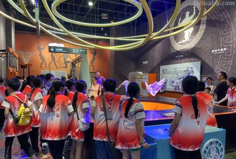 六一探秘科技馆，童心放飞科技梦