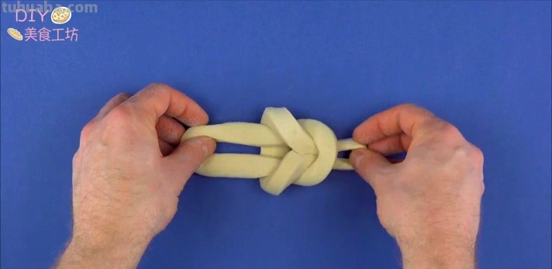 「烘焙教程」7个烘焙面包的小技巧，新手也能学会