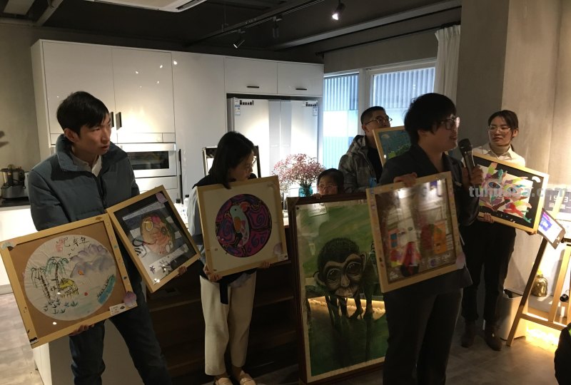 麦麦家第一届“润索杯”儿童公益画展西安举办