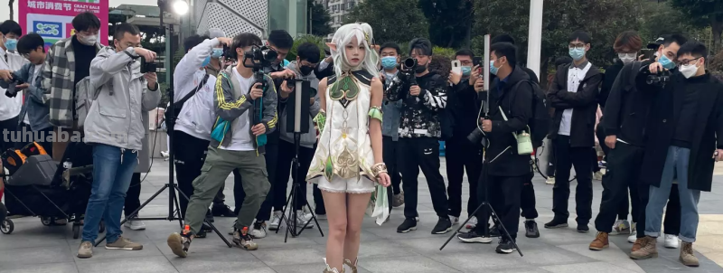 漫展停办后Coser挣钱多难?有人去卖“人体写真”,有人找到新门路 漫展停办后Coser挣钱多难?有人去卖“人体写真”,有人找到新门路